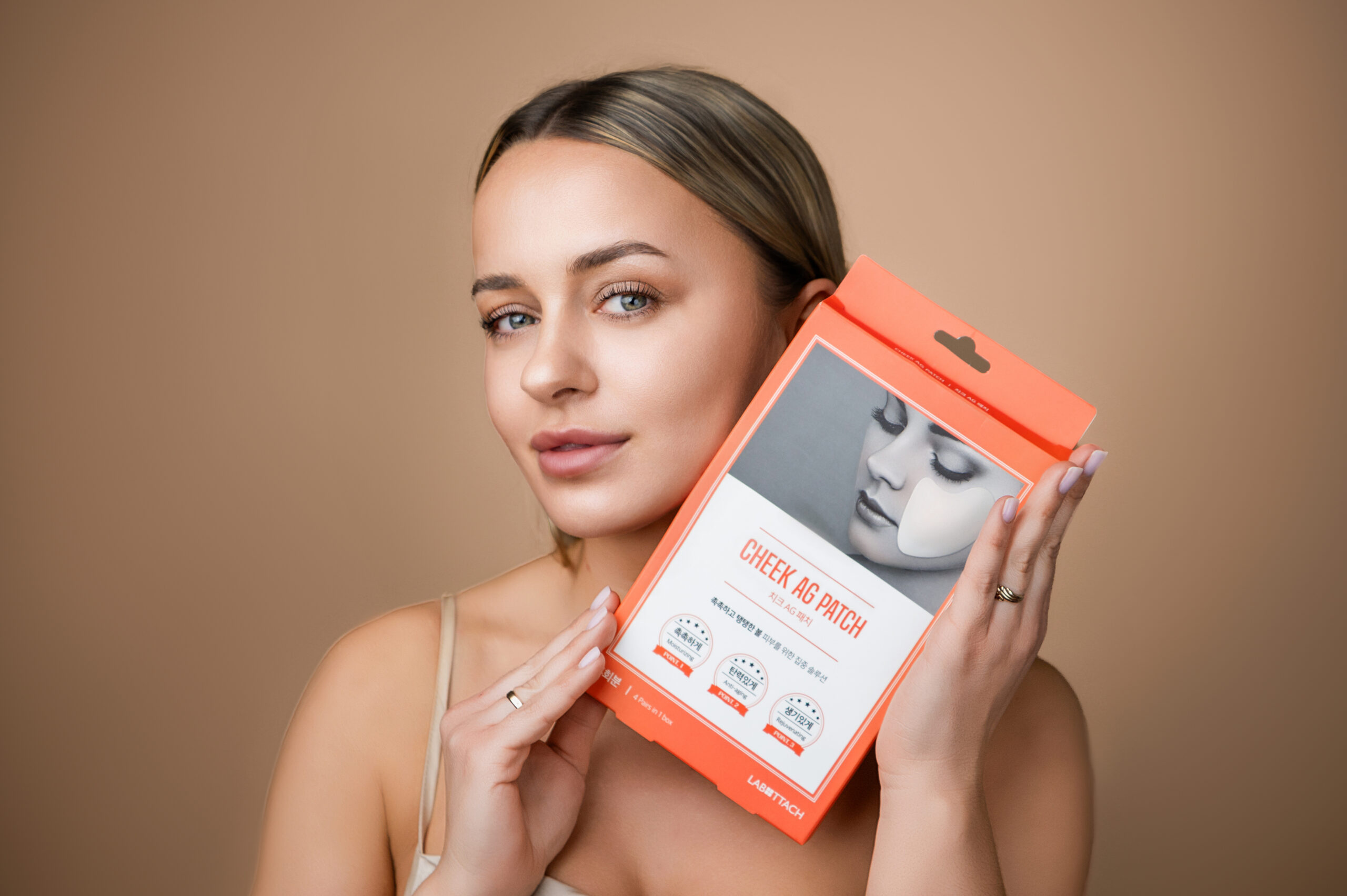 Hydrożelowa maseczka na policzki - nawilżenie i wygładzenie zmarszczek - 2 pary